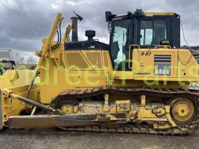 Бульдозер Komatsu D85EX-15