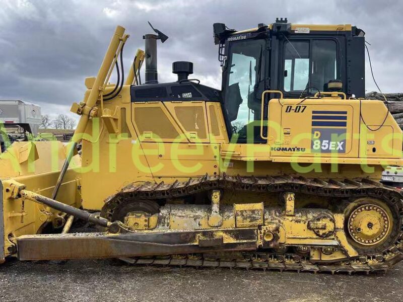 Бульдозер Komatsu D85EX-15