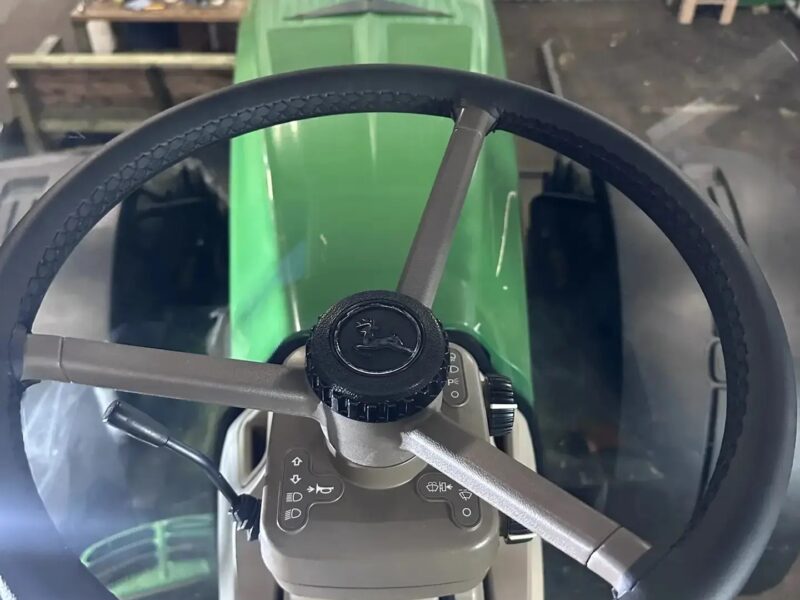 Трактор John Deere 8320R (2011 г.) – в наличии!