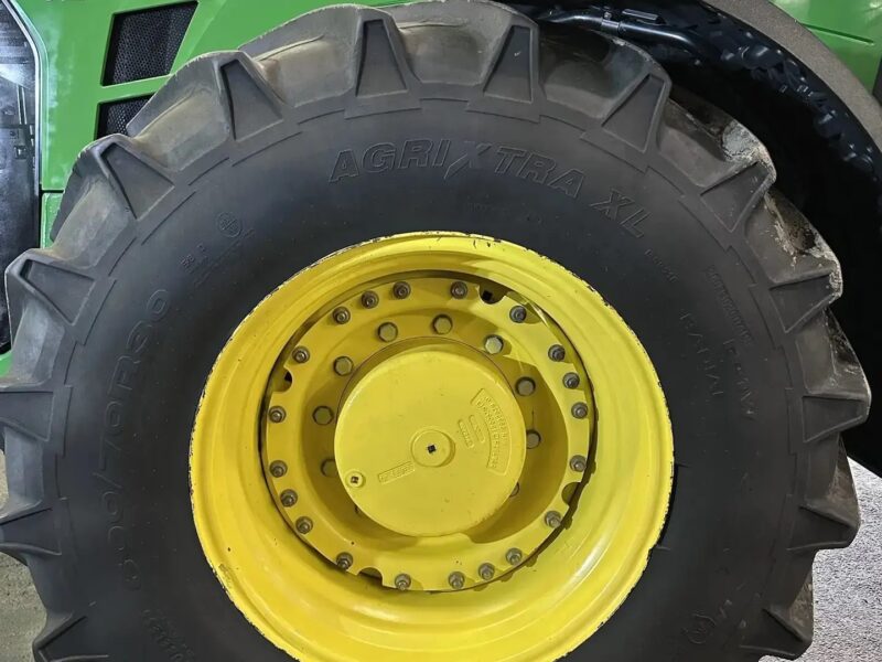 Трактор John Deere 8320R (2011 г.) – в наличии!