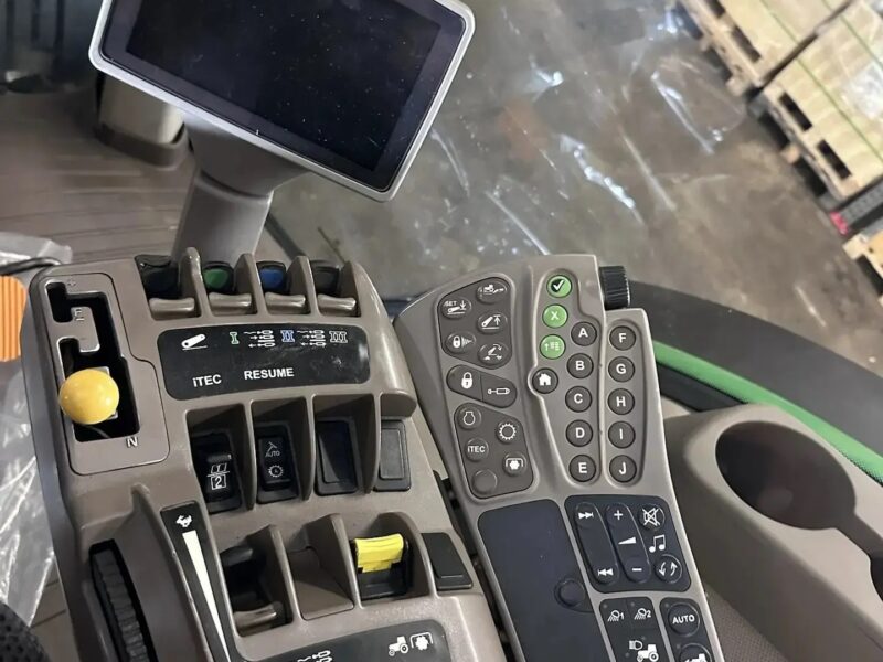 Трактор John Deere 8320R (2011 г.) – в наличии!