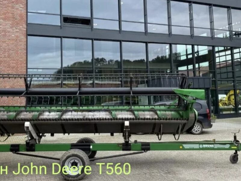 Зерноуборочный комбайн John Deere T560 (2008 г.в.)
