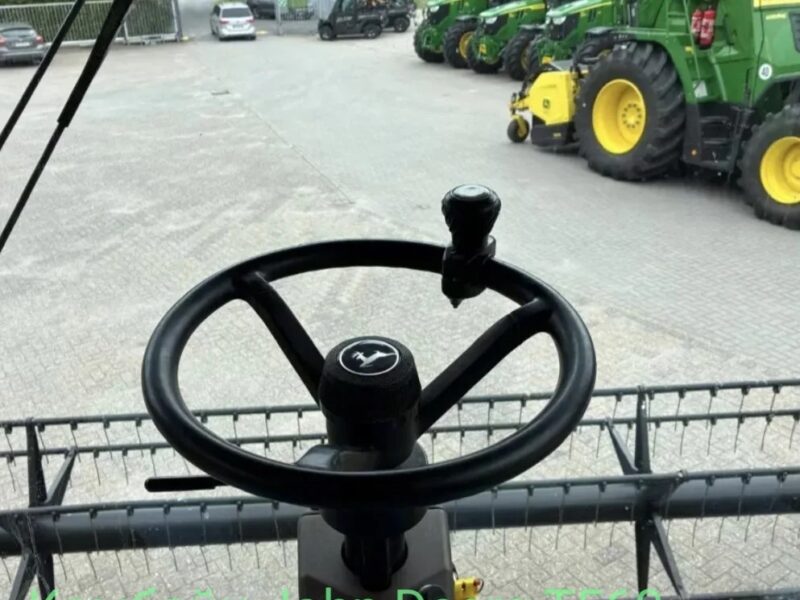 Зерноуборочный комбайн John Deere T560 (2008 г.в.)